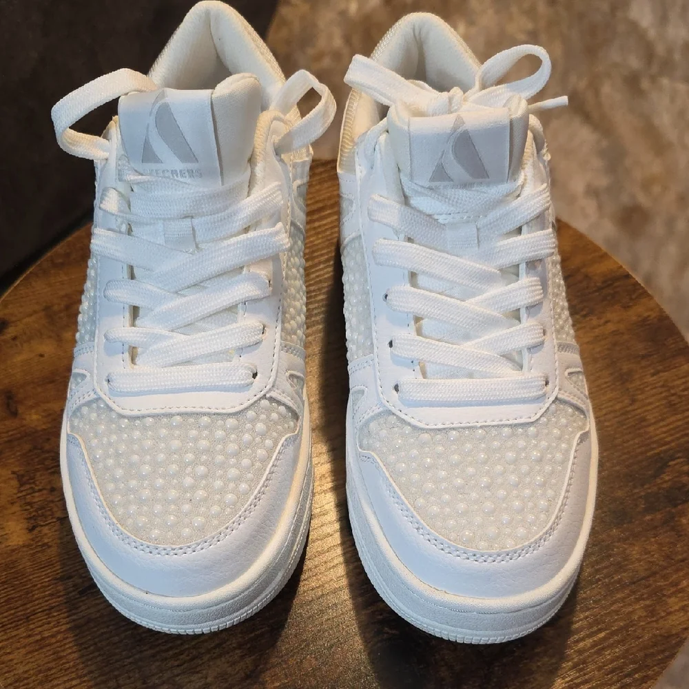 Skechers White Air Cushioned Fashion Sneakers With Tie Up Women's 6.5 - Picture 2 of 11